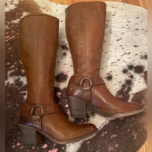 Frye Tabitha Harness Tall Boot Sz 8